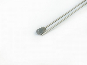 2 mm (US 0) A set of 2 knitting needles. Length: 35 cm (14&). 2 mm (US 0) Brand SKC, acs-31