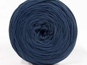 Make handbags,rugs,basket and cushion covers with this genius new-fashion yarn!<p>Since the yarn is made by upcycling fabrics, and because of the nature of the yarn; take the following notes into consideration. </p><ul><li>Fiber content information may vary. Information given about fiber content is approximate. </li><li>The yardage and weight information of the yarn is approximate. </li></ul> Composition 95% Coton, 5% Élasthanne, Navy, Brand Ice Yarns, fnt2-69927